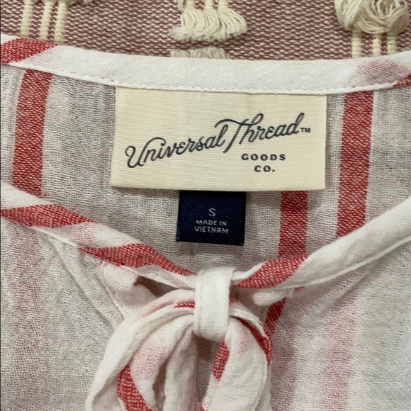 White tank top - Picture 2 of 3